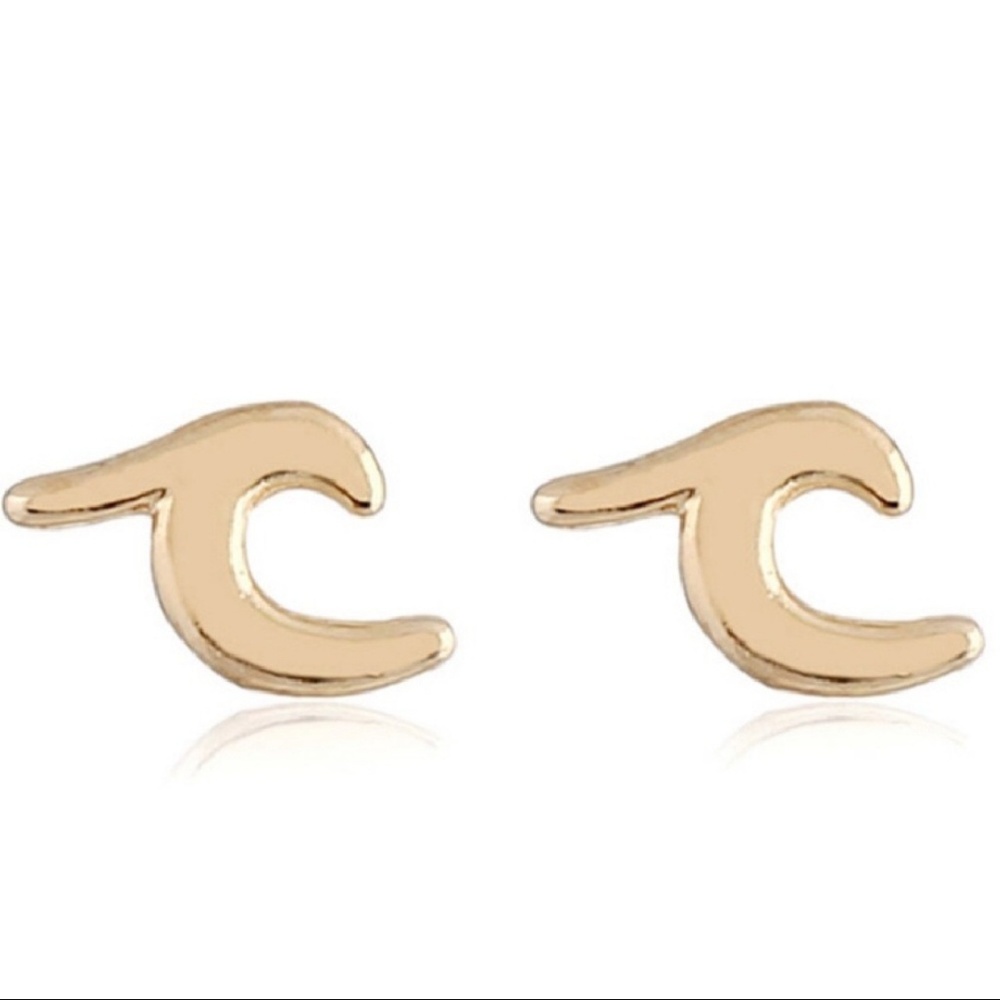 Simple Summer Gold Ocean Wave Stud Earrings